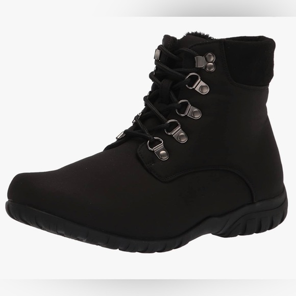 Propet Dani Women's Water-Resistant Ankle Boots - Picture 3 of 6